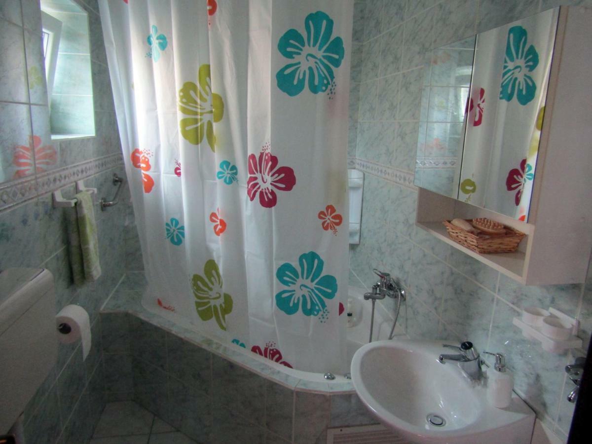 Apartmani Lovro Ogulin Exterior foto