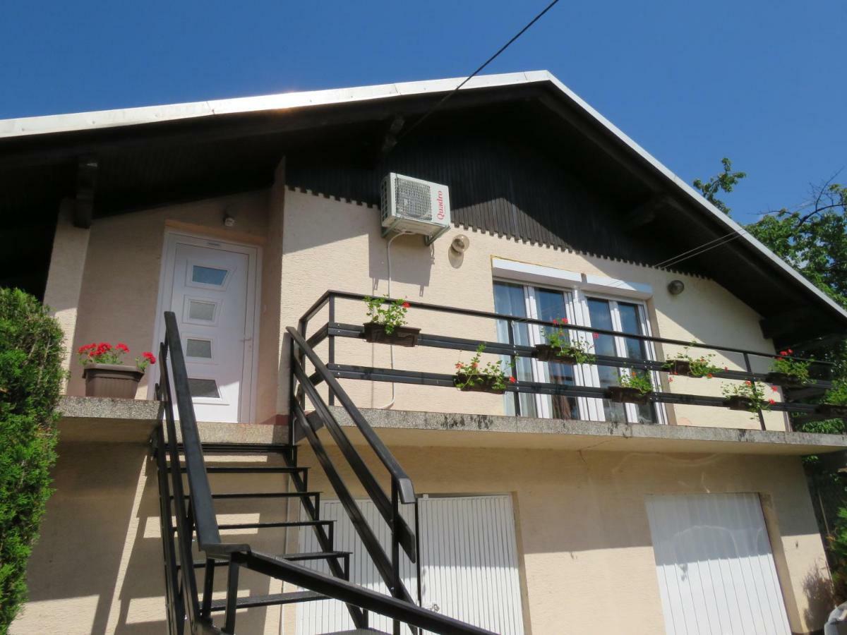 Apartmani Lovro Ogulin Cameră foto